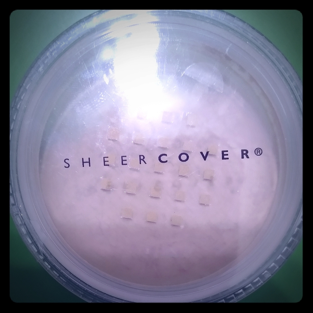 Sheercover mineral make up